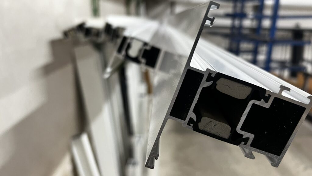 Hlas Alu Rahmen Seitenansicht